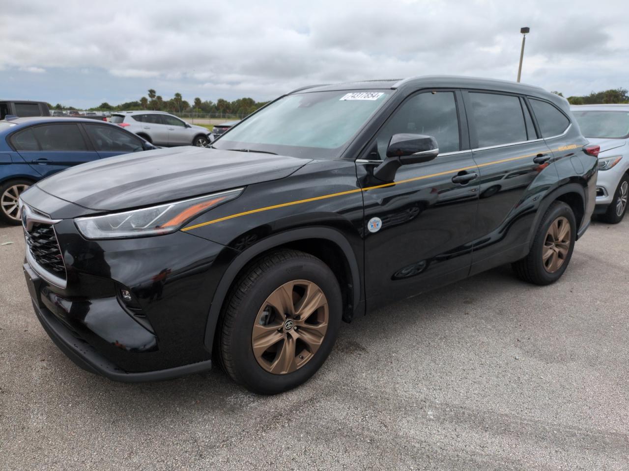 2023 TOYOTA HIGHLANDER HYBRID BRONZE EDITION VIN:5TDAARAH7PS520827