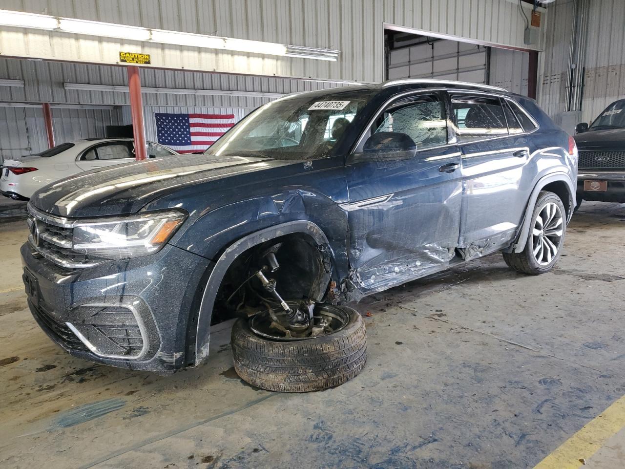 2022 VOLKSWAGEN ATLAS CROSS SPORT SEL PREMIUM R-LINE VIN:1V2FE2CA2NC208252