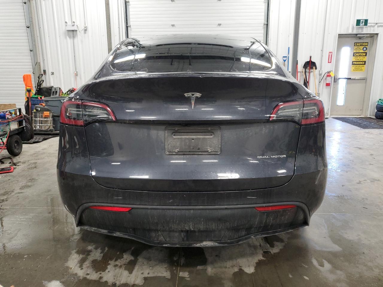 2024 TESLA MODEL Y  VIN:7SAYGDEE4RF081502