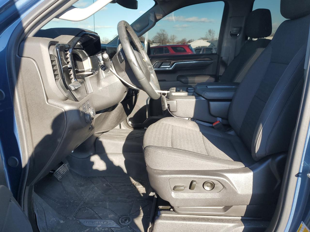 2024 CHEVROLET SILVERADO K1500 LT-L VIN:1GCPDKEK6RZ256435