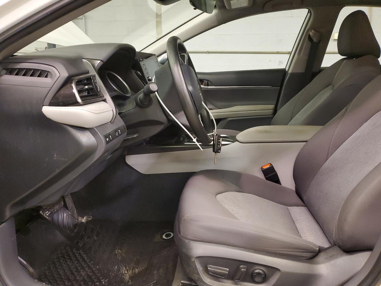 2022 TOYOTA CAMRY LE VIN:4T1C11AK9NU670481
