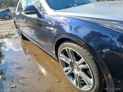 2017 Bentley Flying Spur V8 VIN: