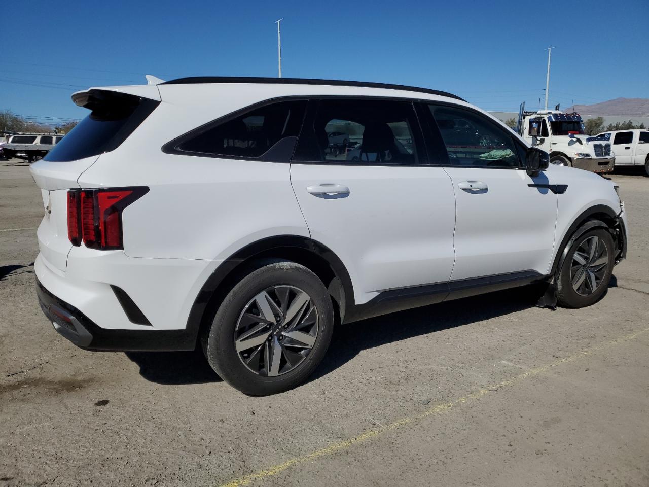 2023 KIA SORENTO S VIN:5XYRL4LC4PG247294