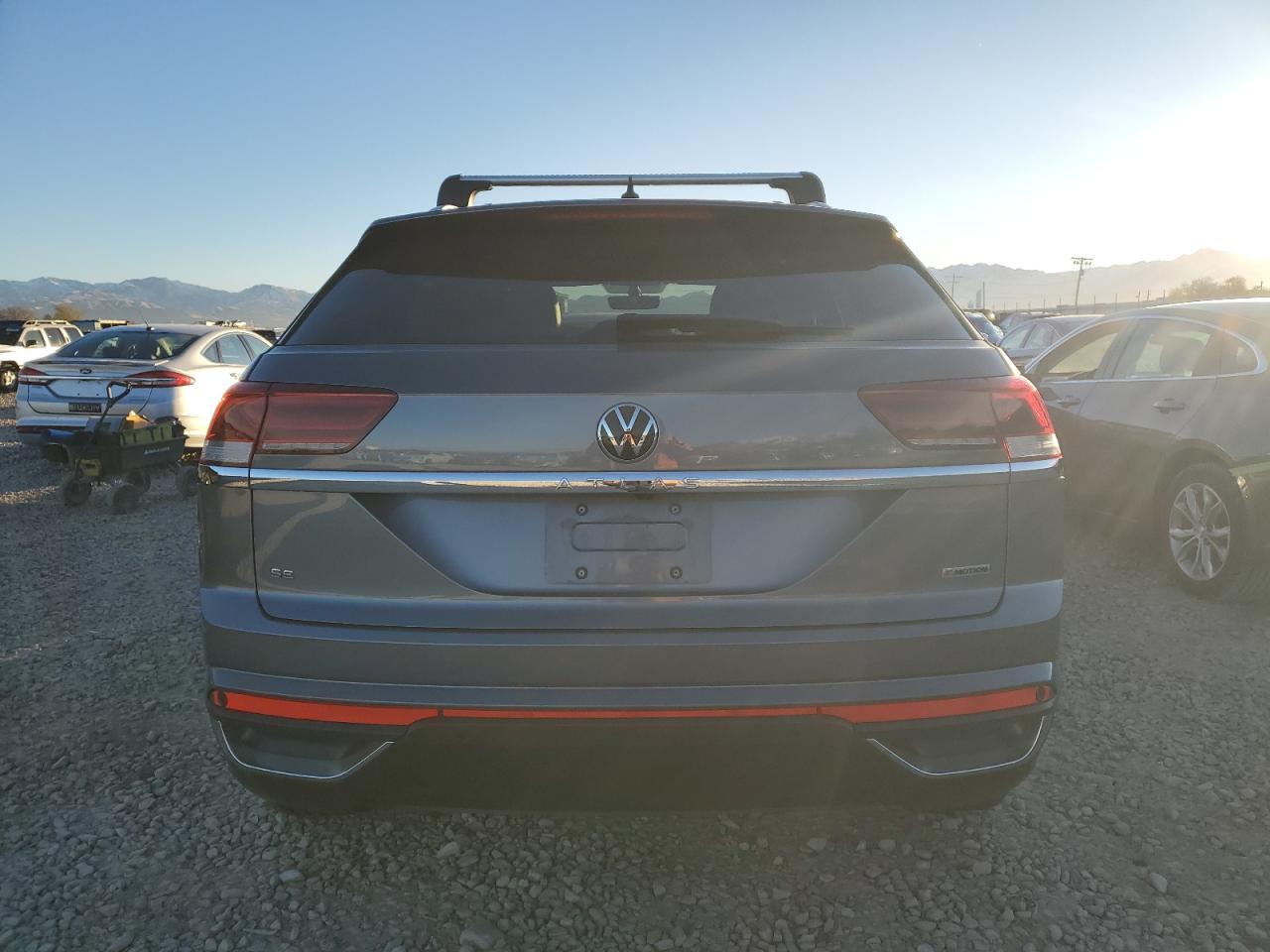 2022 VOLKSWAGEN ATLAS CROSS SPORT SE VIN:1V2KC2CA4NC228197
