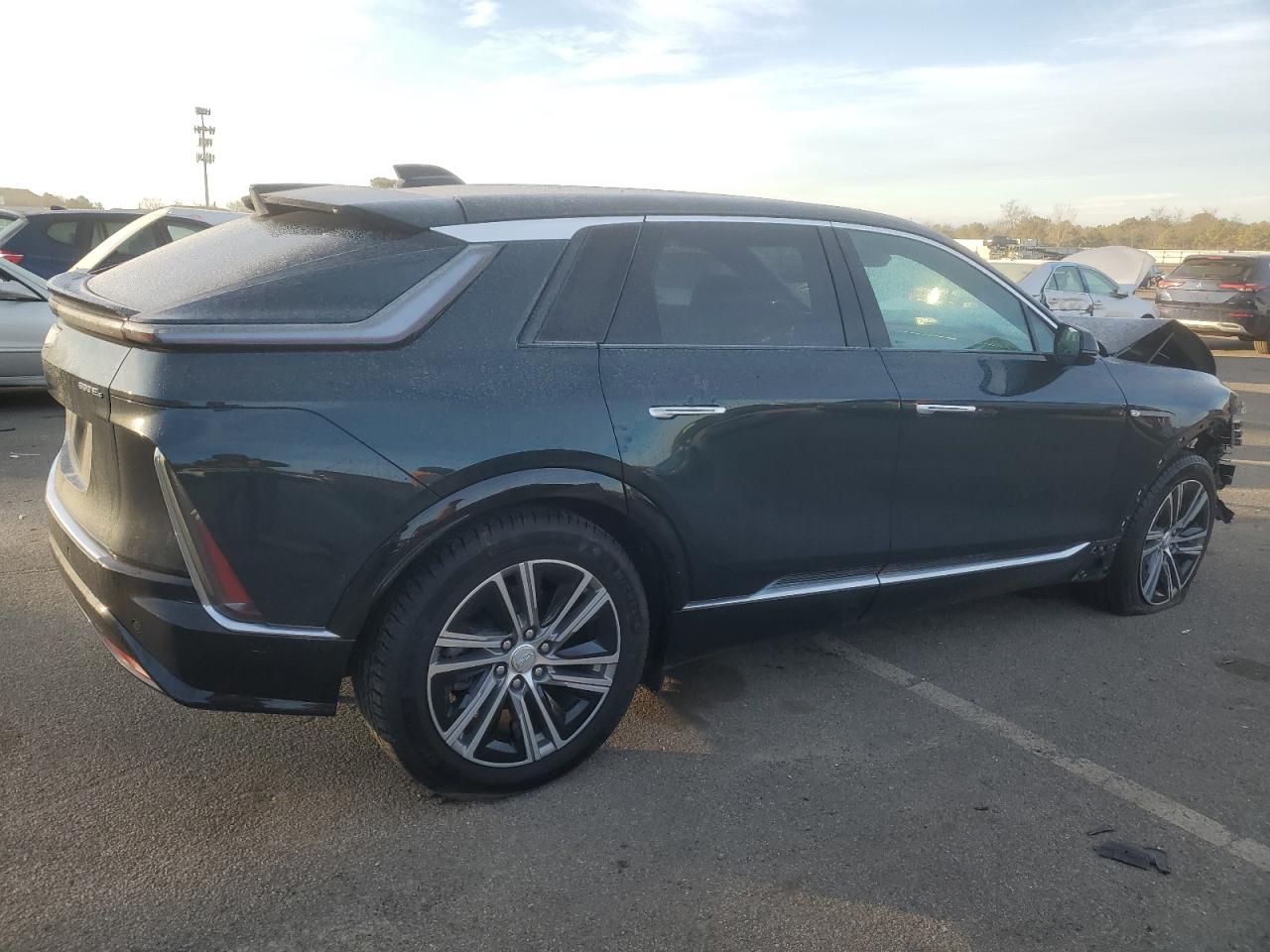 2024 CADILLAC LYRIQ LUXURY VIN:1GYKPRRL0RZ105680