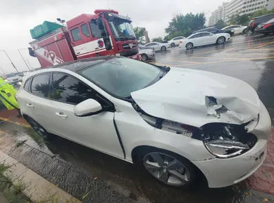 2017 Volvo V40 VIN: