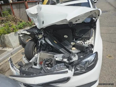 2019 Mercedes-Benz E 300 VIN: