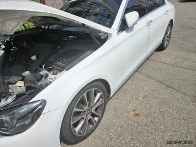 2019 Mercedes-Benz E 300 VIN: