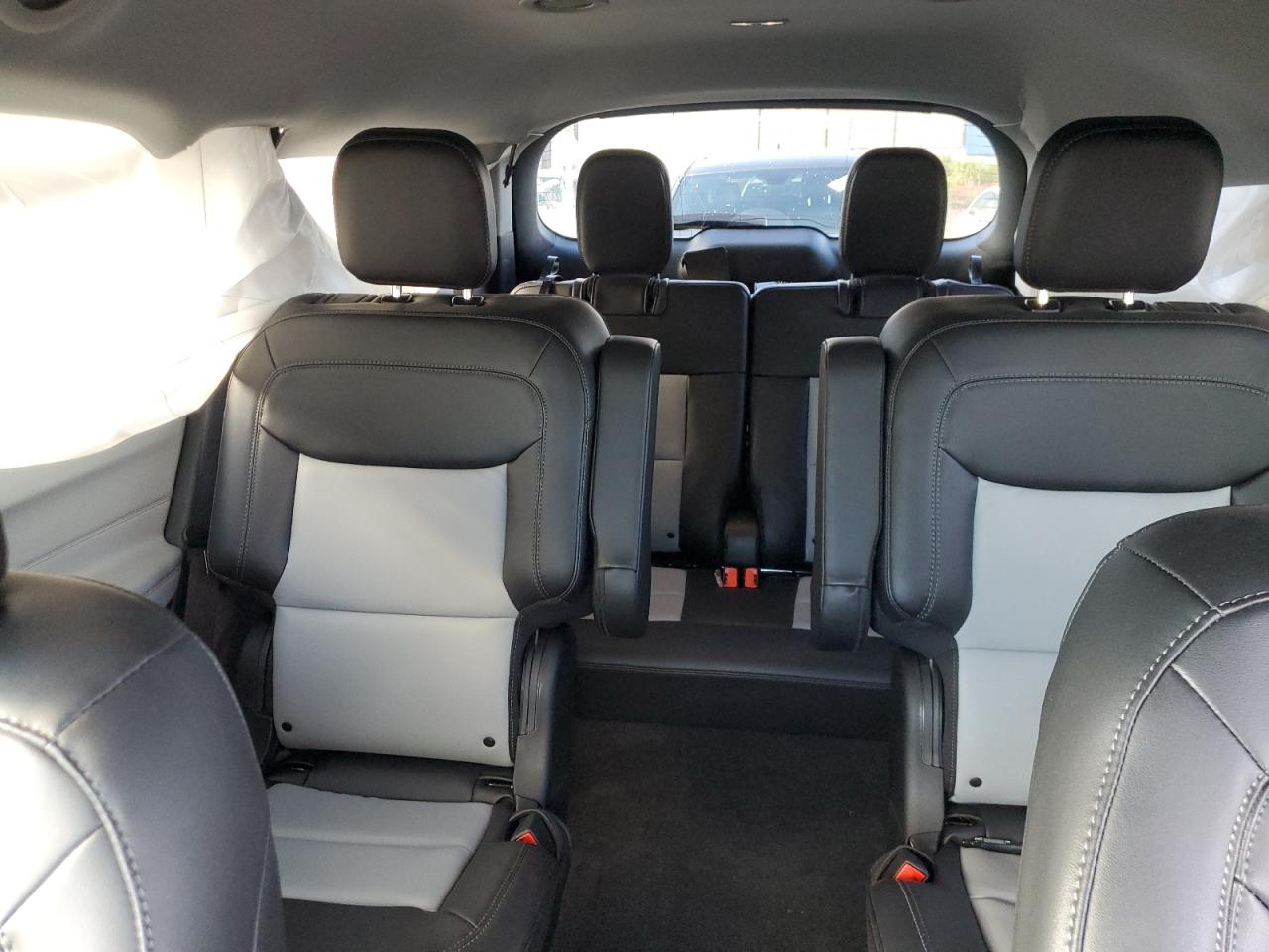 2023 FORD EXPLORER XLT VIN:1FMSK8DH9PGC15827