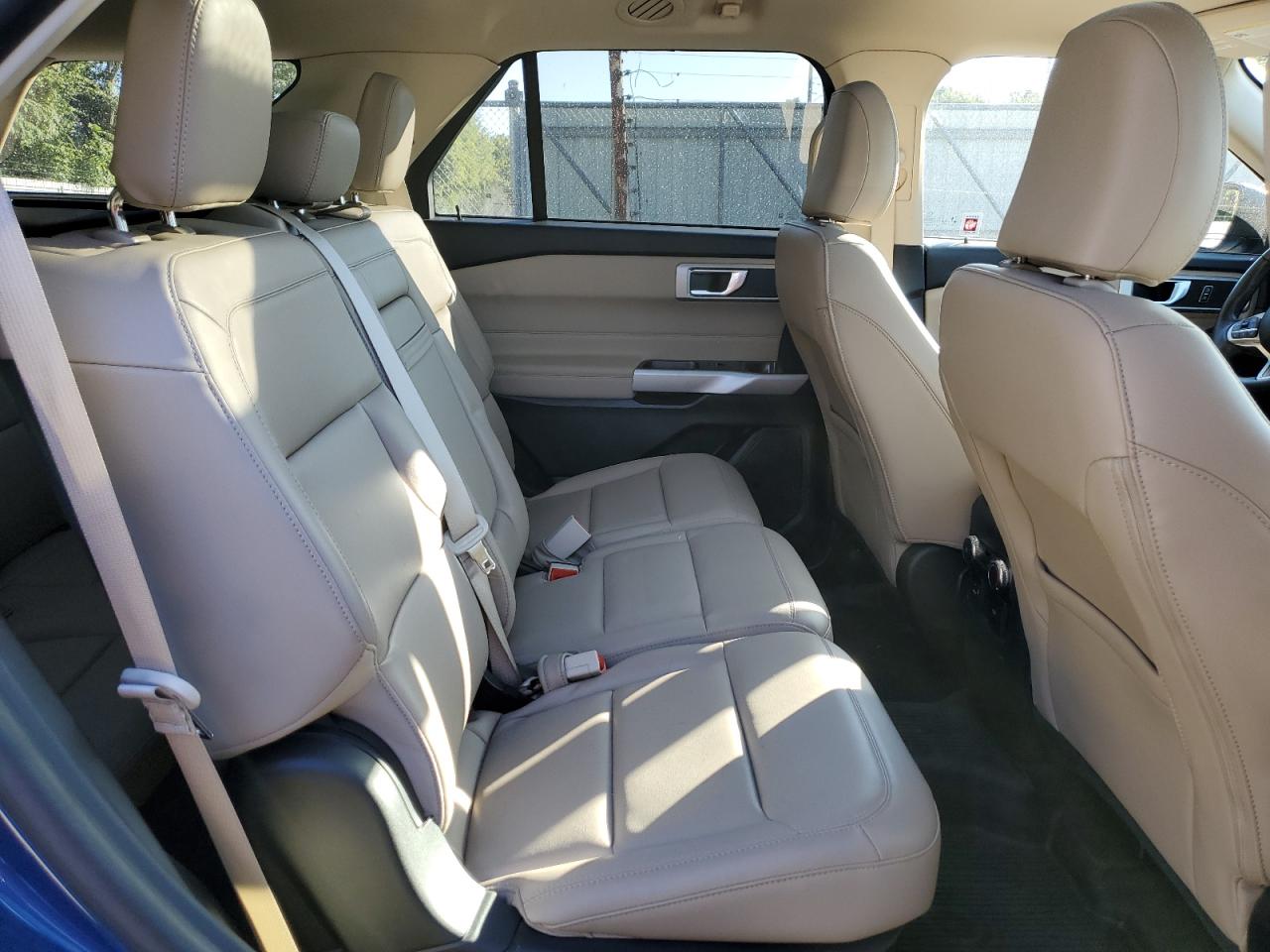 2022 FORD EXPLORER XLT VIN:1FMSK7DH9NGA67945