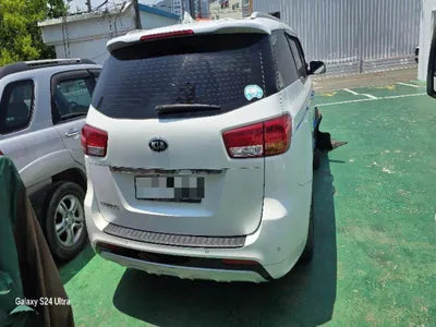 2015 Kia Carnival VIN:
