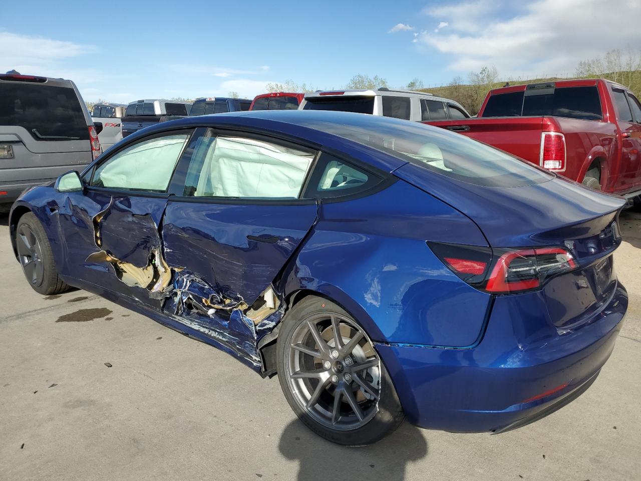 2023 TESLA MODEL 3  VIN:5YJ3E1EB5PF661548