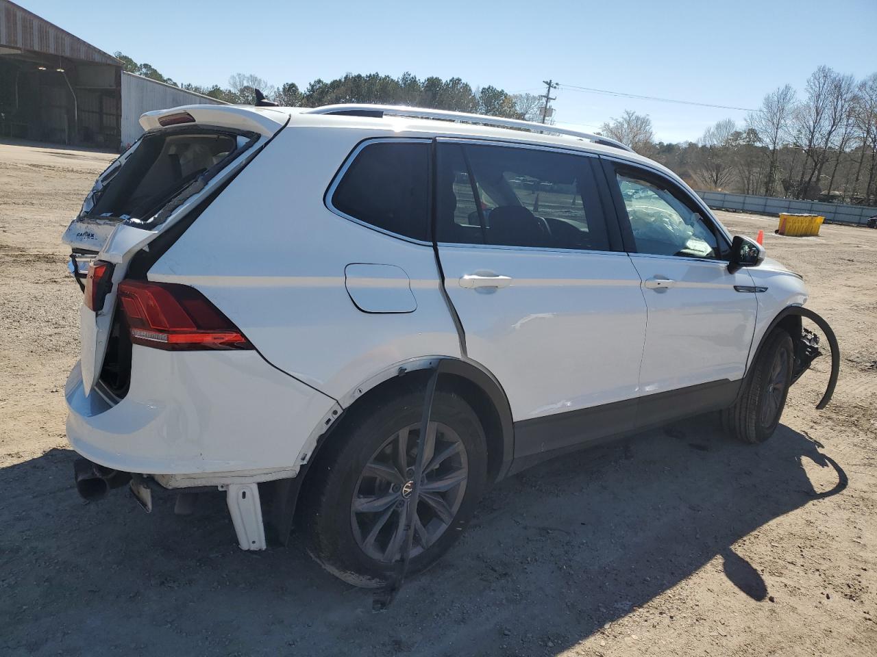 2022 VOLKSWAGEN TIGUAN SE VIN:3VV3B7AX6NM014132