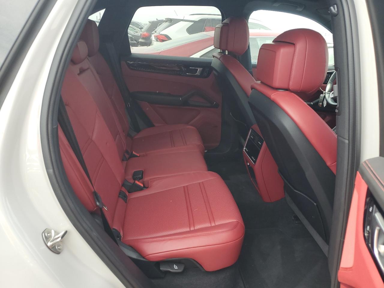 2023 PORSCHE CAYENNE BASE VIN:WP1AA2AY2PDA02030