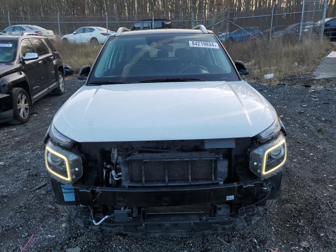 2022 HYUNDAI VENUE SEL VIN:KMHRC8A36NU180604