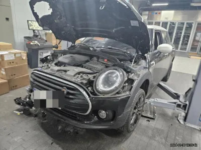 2022 MINI Clubman VIN: