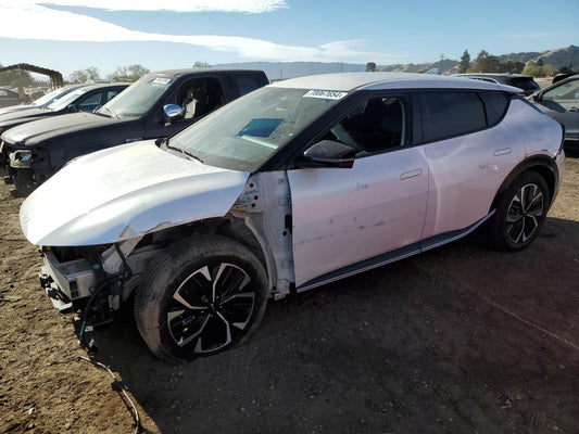 2022 KIA EV6 LIGHT VIN:KNDC34LA4N5037076