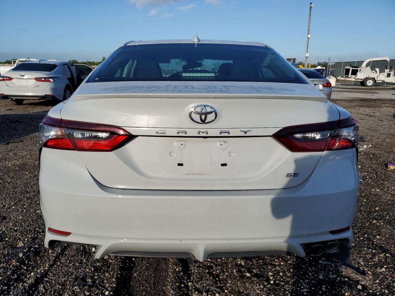 2024 TOYOTA CAMRY SE NIGHT SHADE VIN:4T1G11AK2RU237396