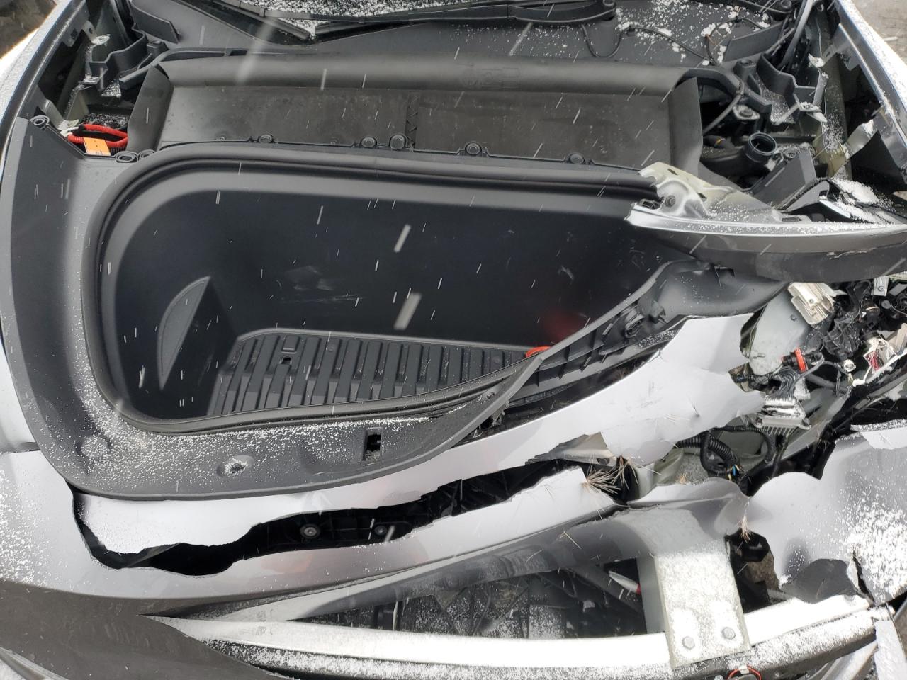 2024 TESLA MODEL Y  VIN:7SAYGAEE3RF185770