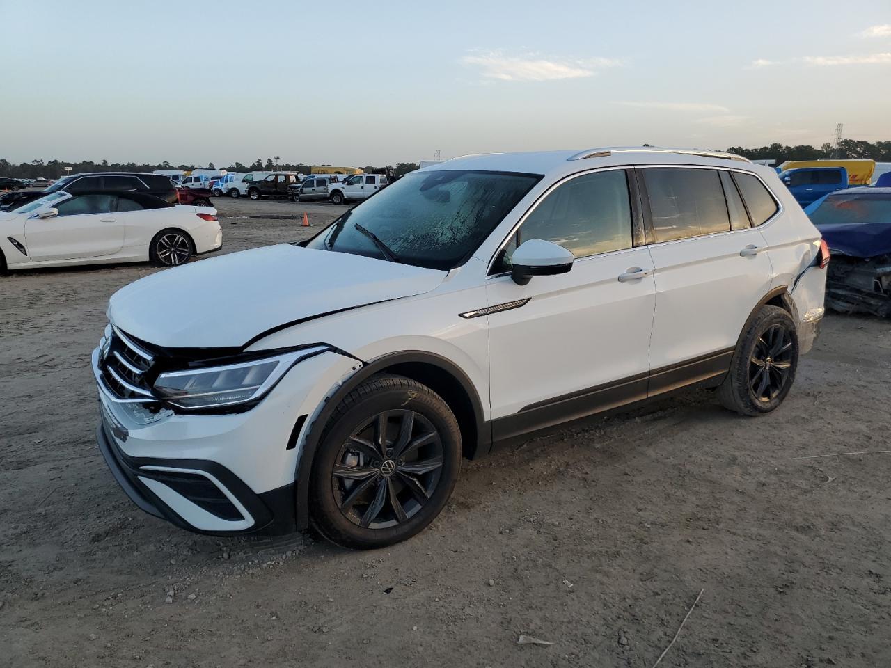 2024 VOLKSWAGEN TIGUAN SE VIN:3VV3B7AX0RM156823