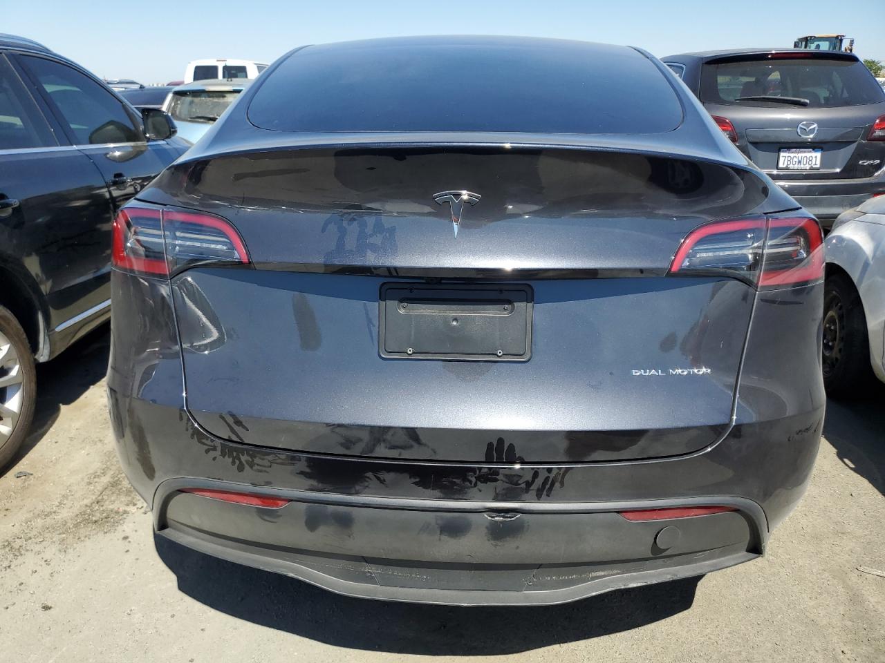 2024 TESLA MODEL Y  VIN:7SAYGDEE3RF080115