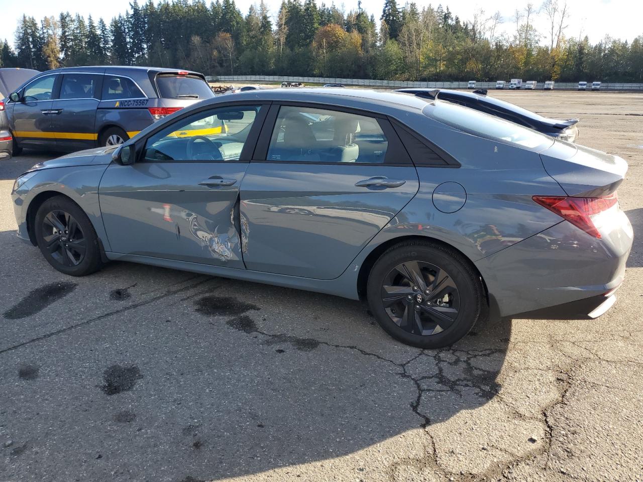 2022 HYUNDAI ELANTRA BLUE VIN:KMHLM4AJ4NU031652