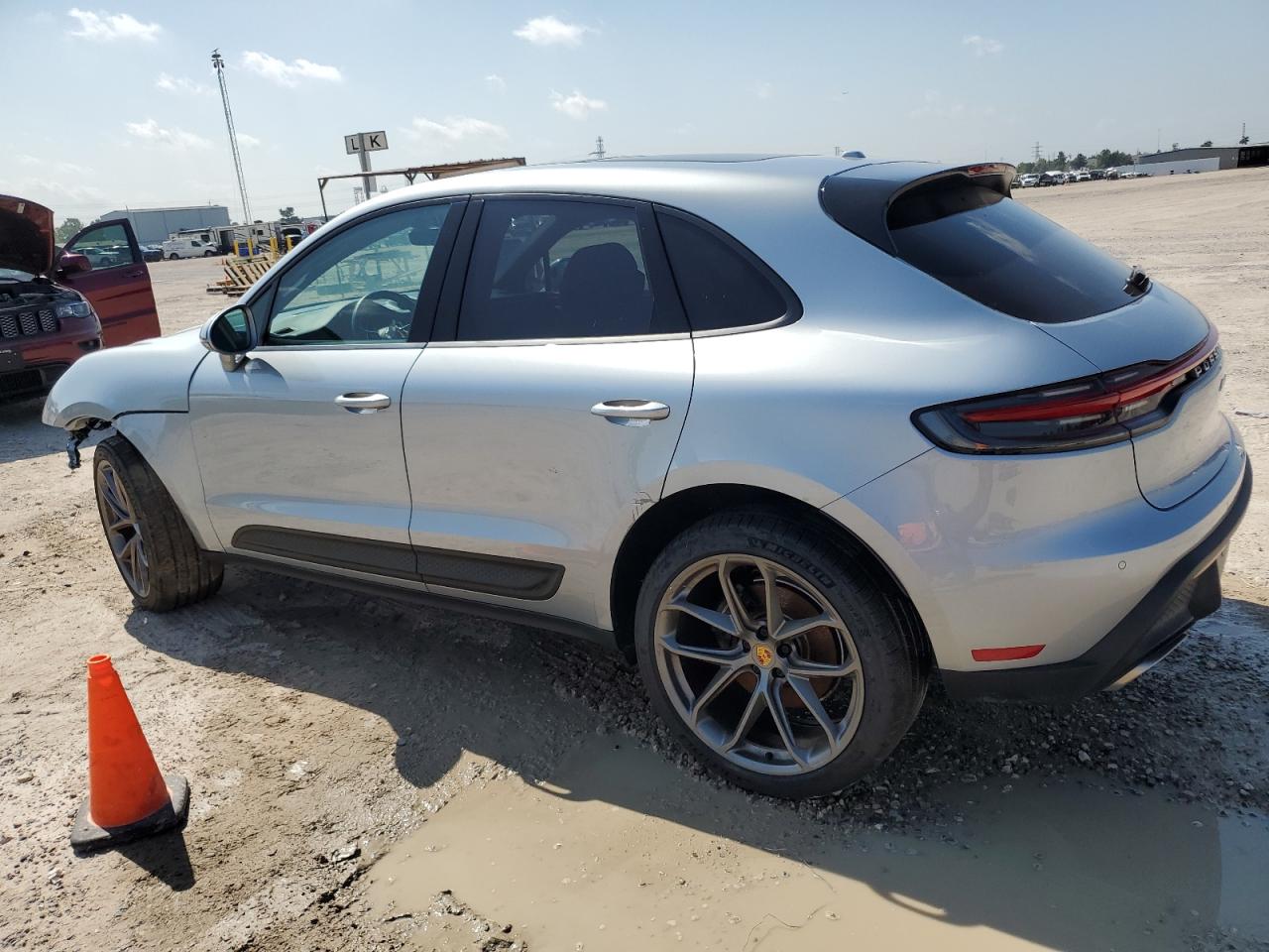 2022 PORSCHE MACAN  VIN:WP1AA2A55NLB03118