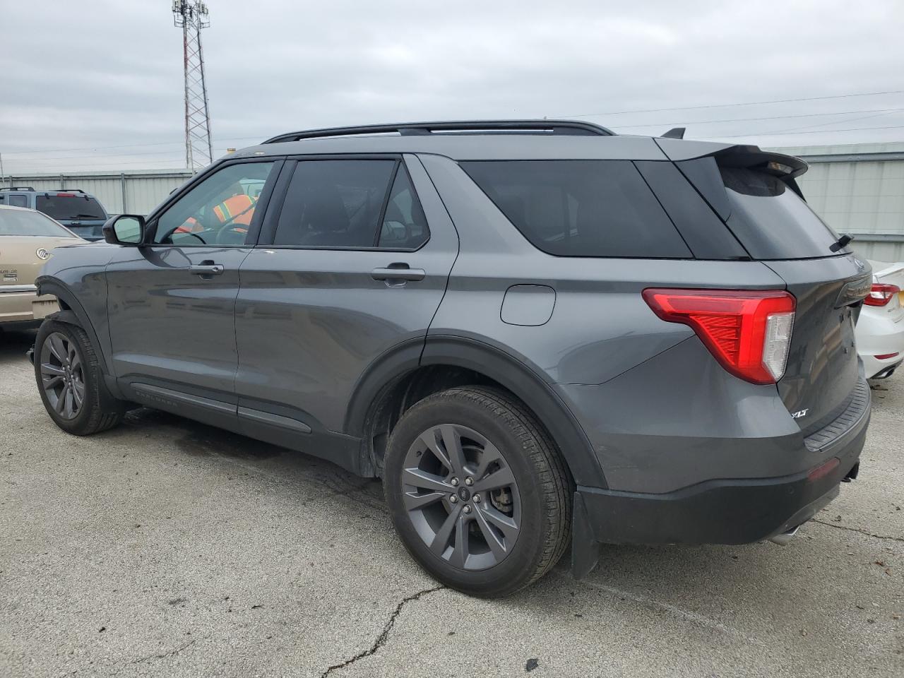 2022 FORD EXPLORER XLT VIN:1FMSK8DH5NGA44572
