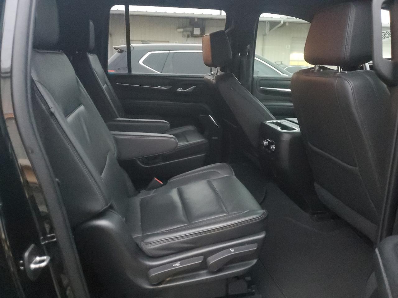 2022 GMC YUKON XL DENALI VIN:1GKS2JKT8NR211969
