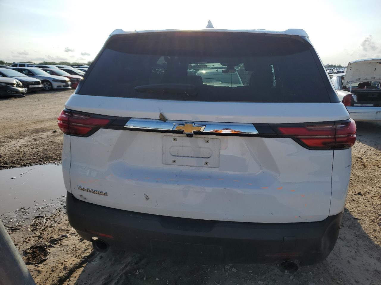 2022 CHEVROLET TRAVERSE LS VIN:1GNERFKW2NJ167646