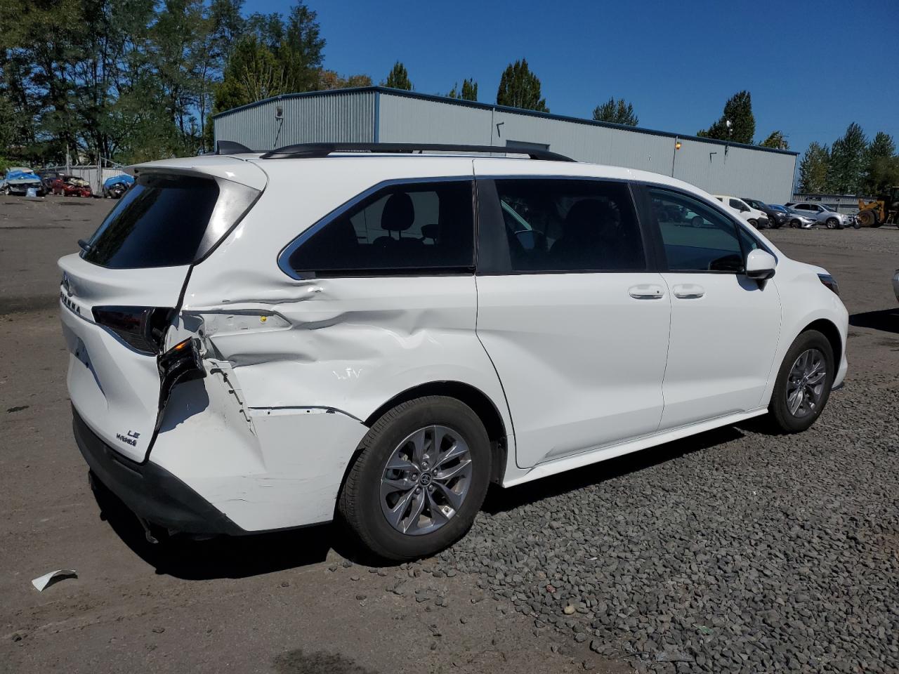 2023 TOYOTA SIENNA LE VIN:5TDKSKFC9PS103733