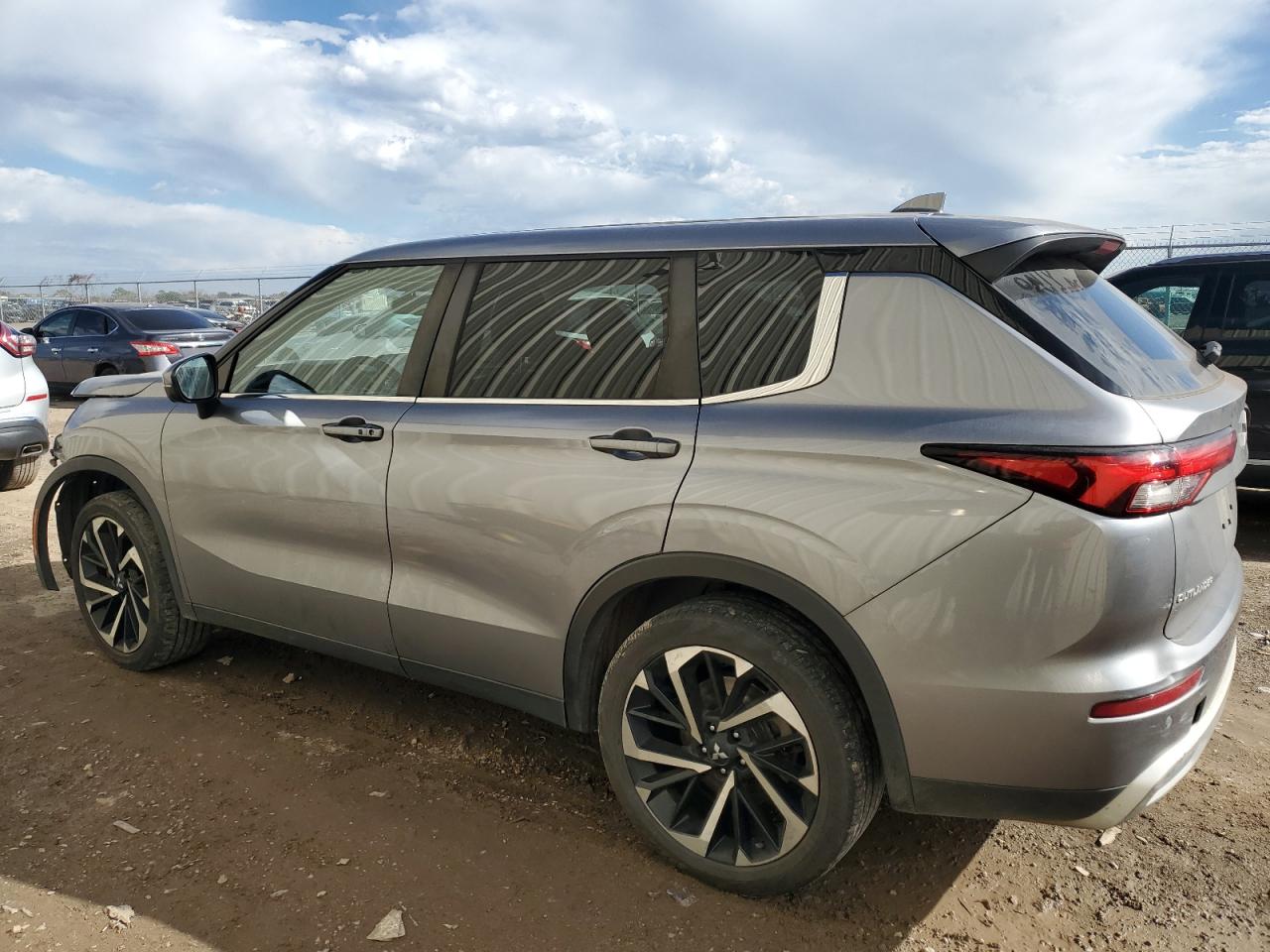 2022 MITSUBISHI OUTLANDER SE VIN:JA4J3UA88NZ010425