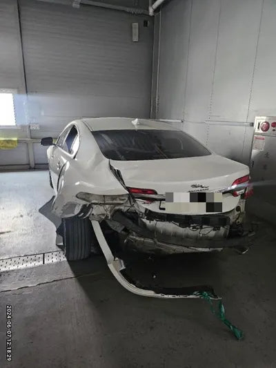 2015 Jaguar XF VIN: