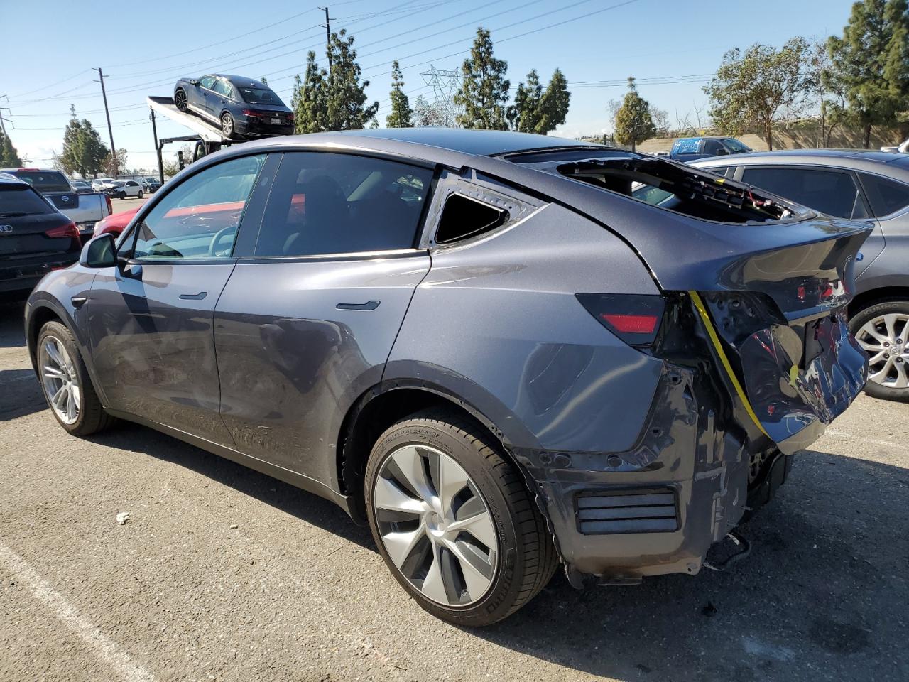 2023 TESLA MODEL Y  VIN:7SAYGDEE2PF878473