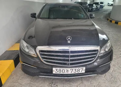 2019 Mercedes-Benz E 300 WDDZF4KB5KA683330 VIN:WDDZF4KB5KA683330