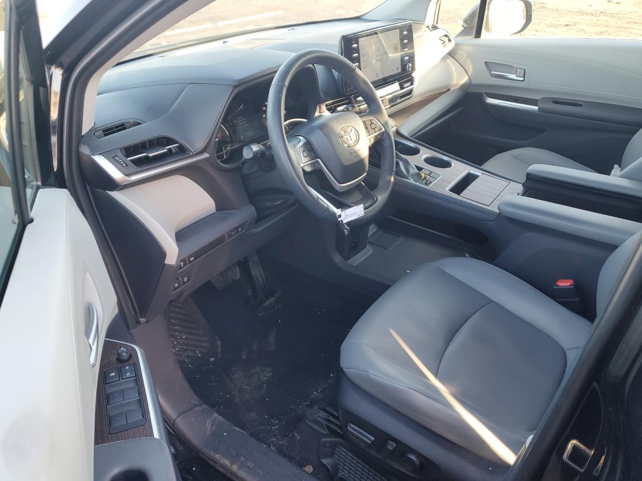2022 TOYOTA SIENNA XLE VIN:5TDYSKFCXNS063802
