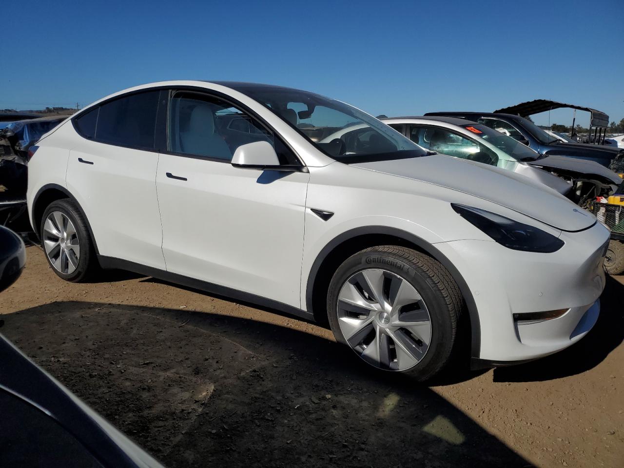 2022 TESLA MODEL Y  VIN:7SAYGDEE8NF515804