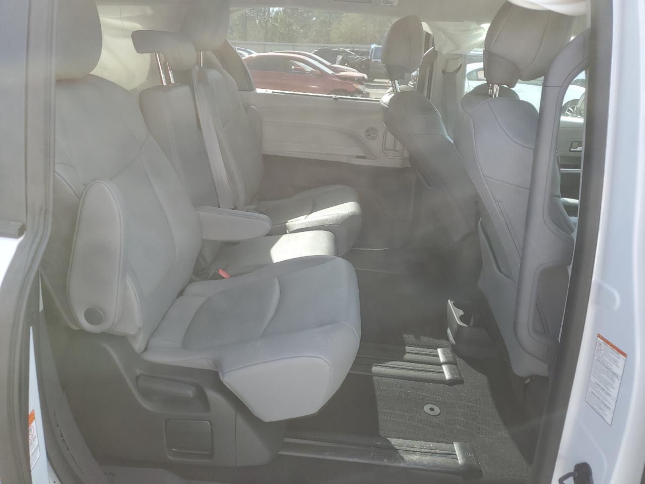 2023 TOYOTA SIENNA XLE VIN:5TDYRKEC1PS165988