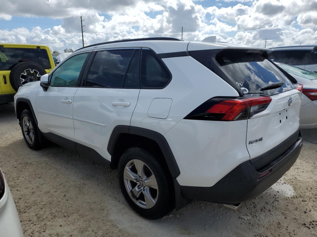 2022 TOYOTA RAV4 XLE VIN:2T3P1RFVXNC313497