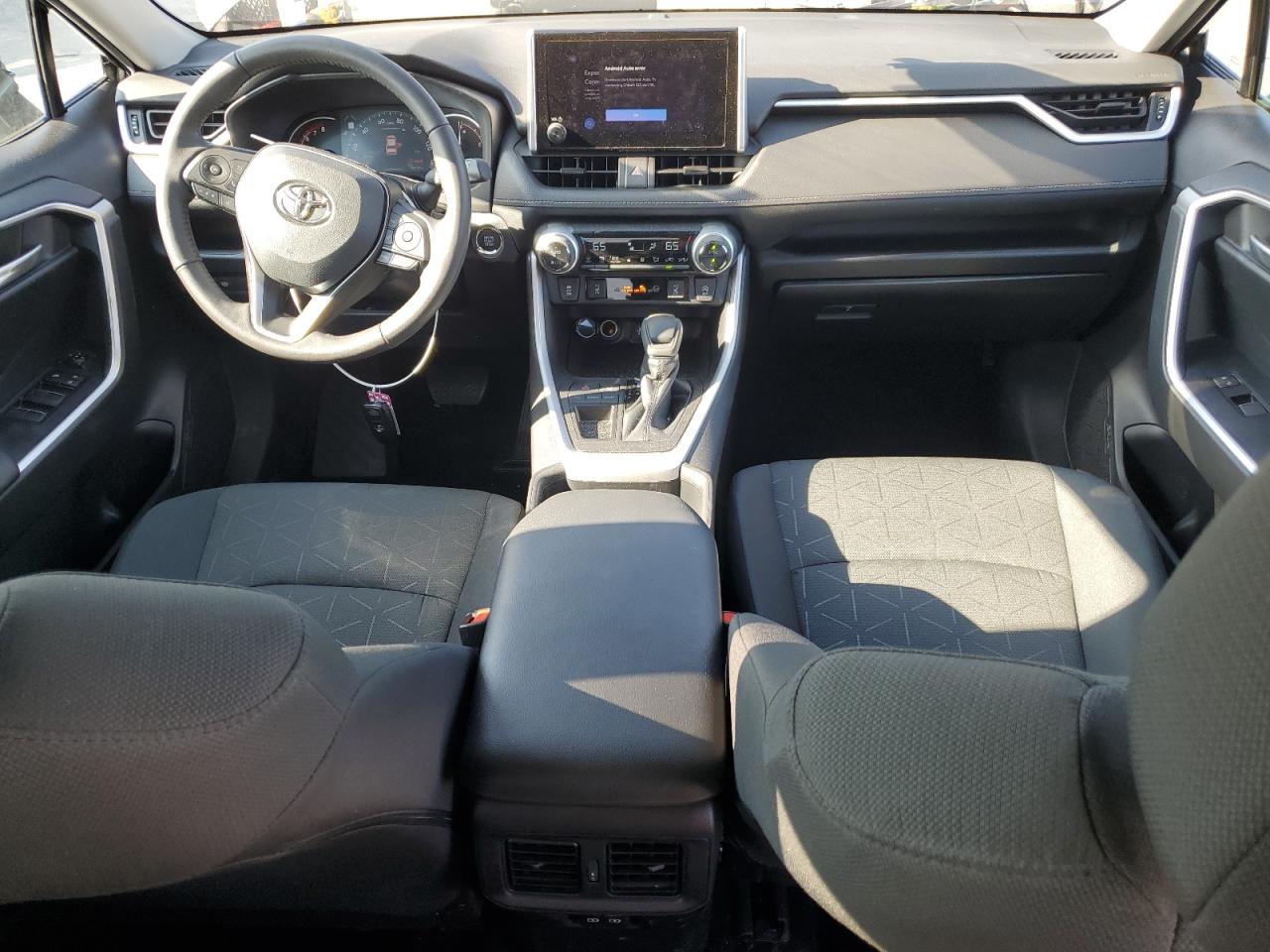 2023 TOYOTA RAV4 XLE VIN:2T3W1RFV8PC240208