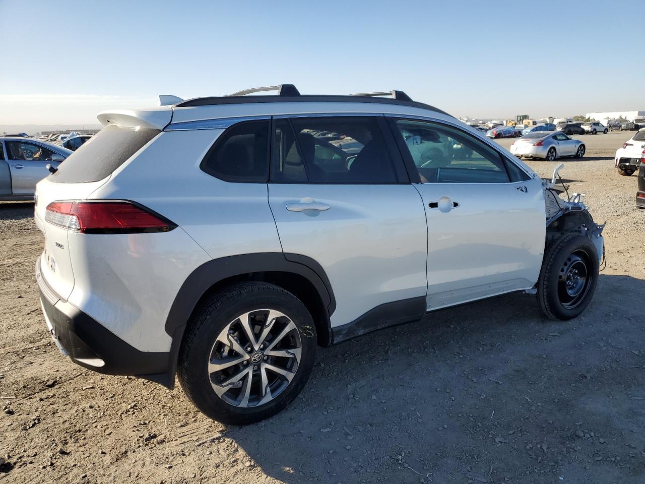 2024 TOYOTA COROLLA CROSS XLE VIN:7MUDAAAGXRV084960