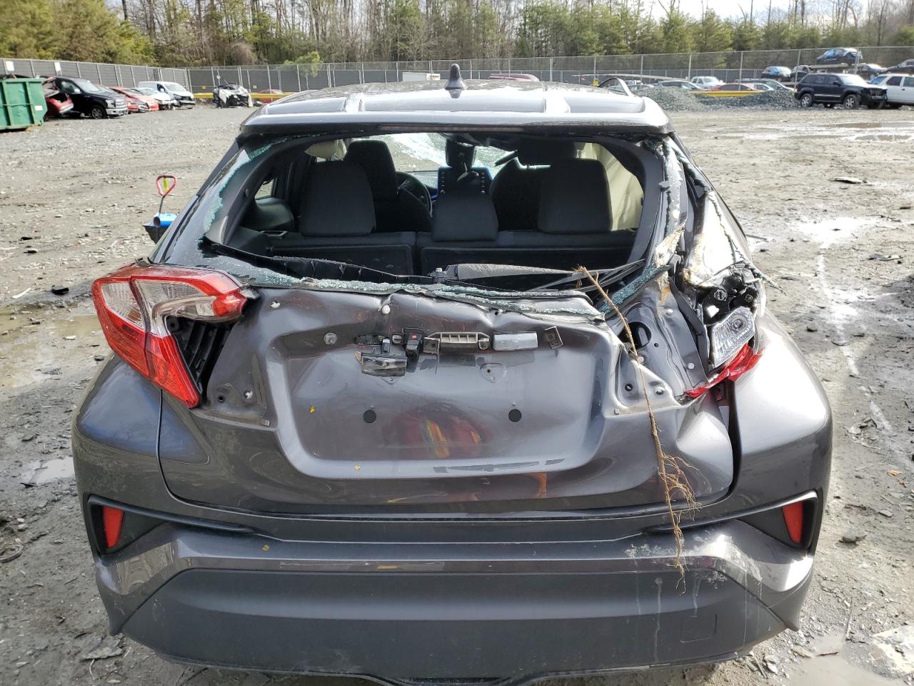 2022 TOYOTA C-HR XLE VIN:NMTKHMBX8NR140609