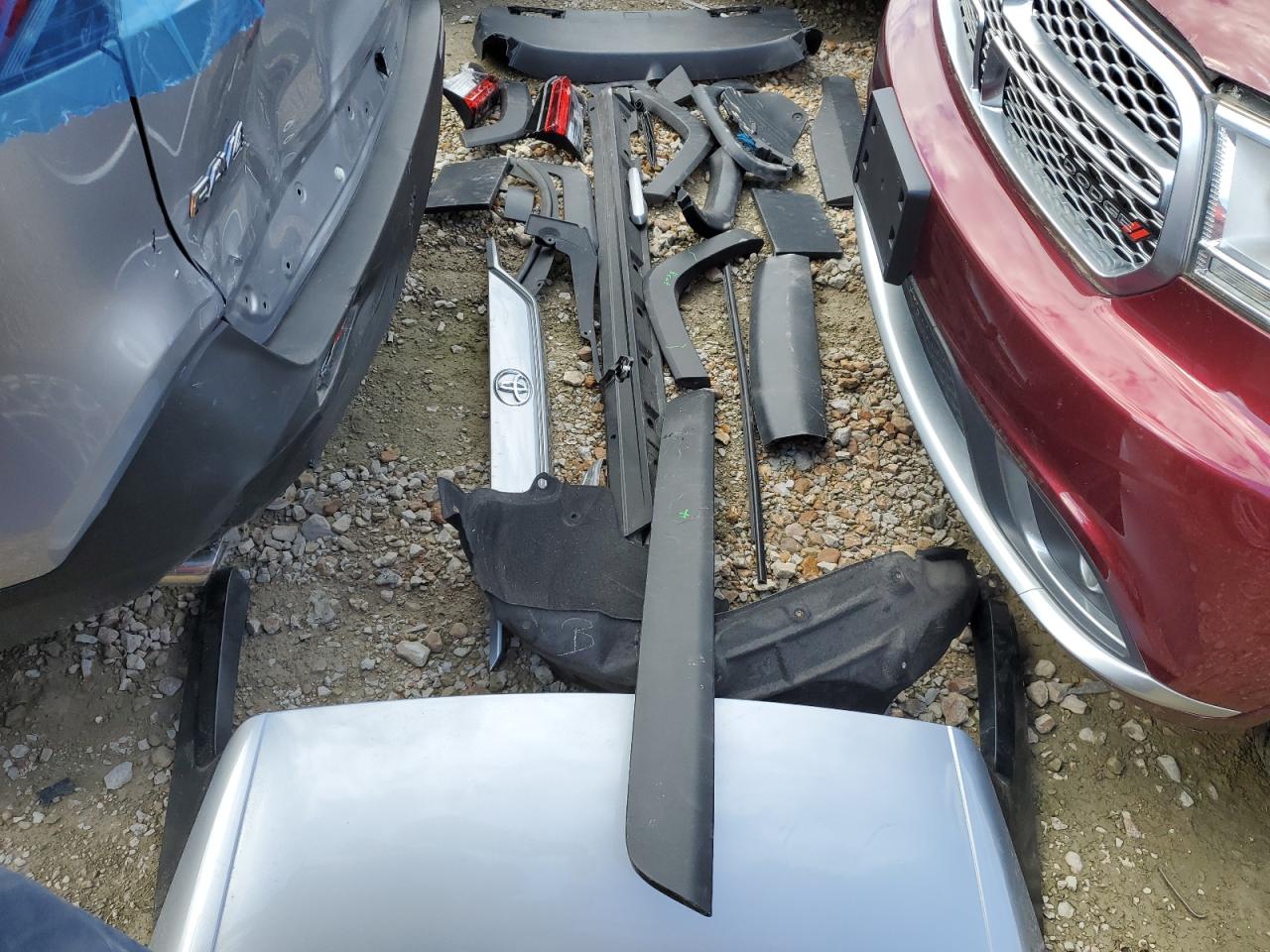 2022 TOYOTA RAV4 XLE VIN:2T3P1RFV9NC278404