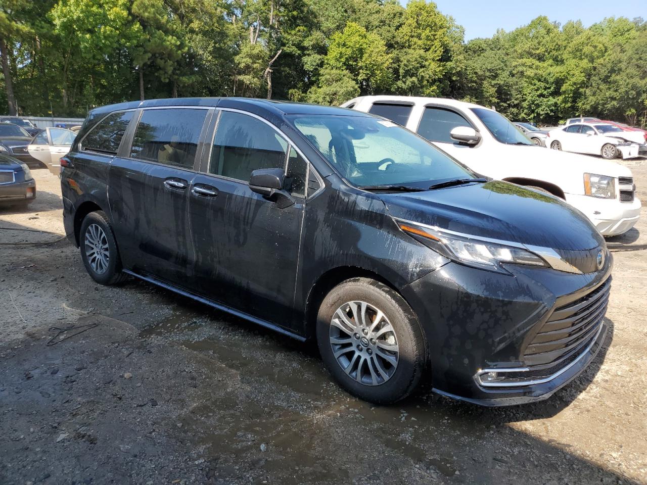 2022 TOYOTA SIENNA XLE VIN:5TDYSKFC1NS069519