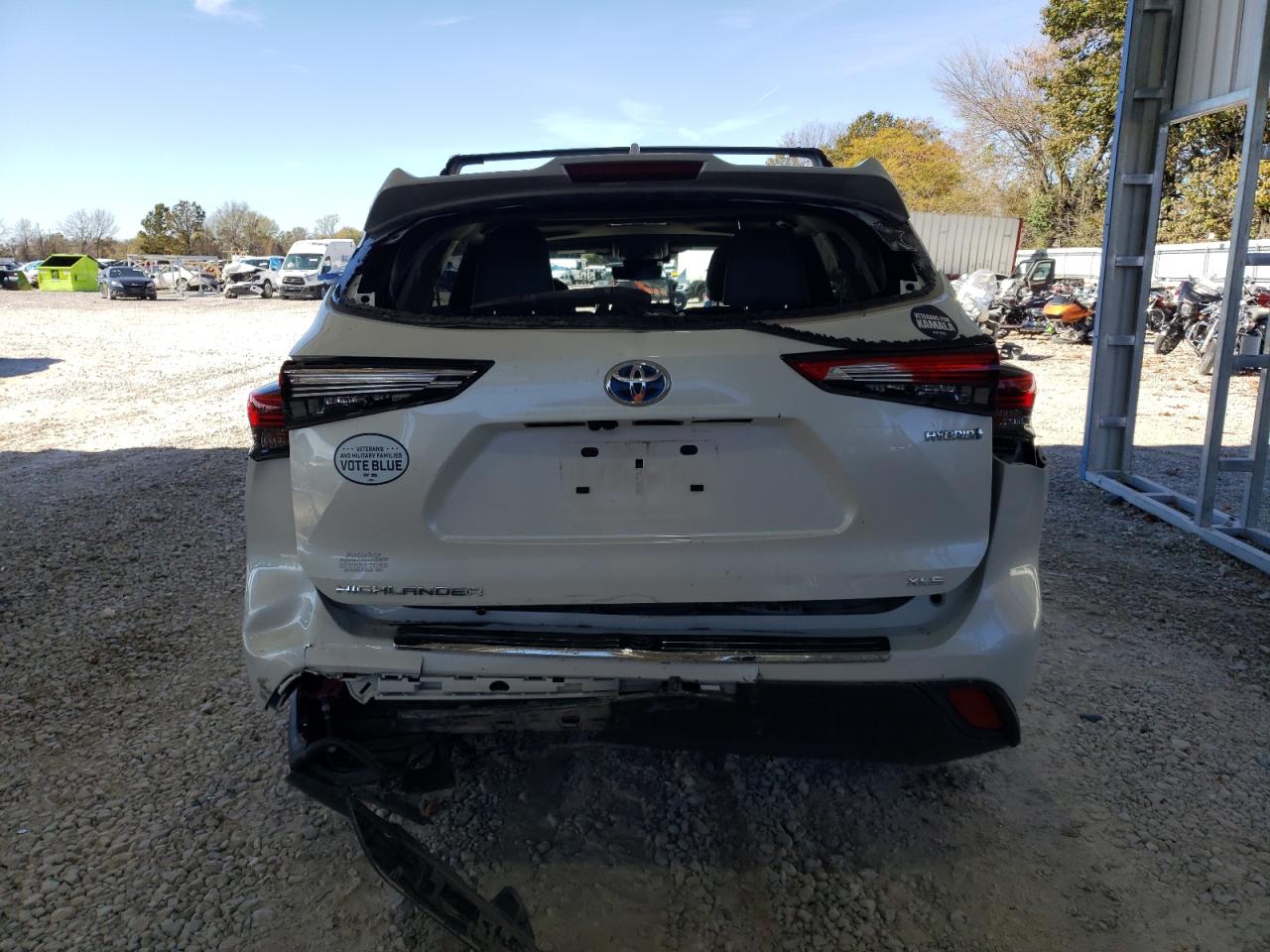 2022 TOYOTA HIGHLANDER HYBRID XLE VIN:5TDABRCH8NS538633