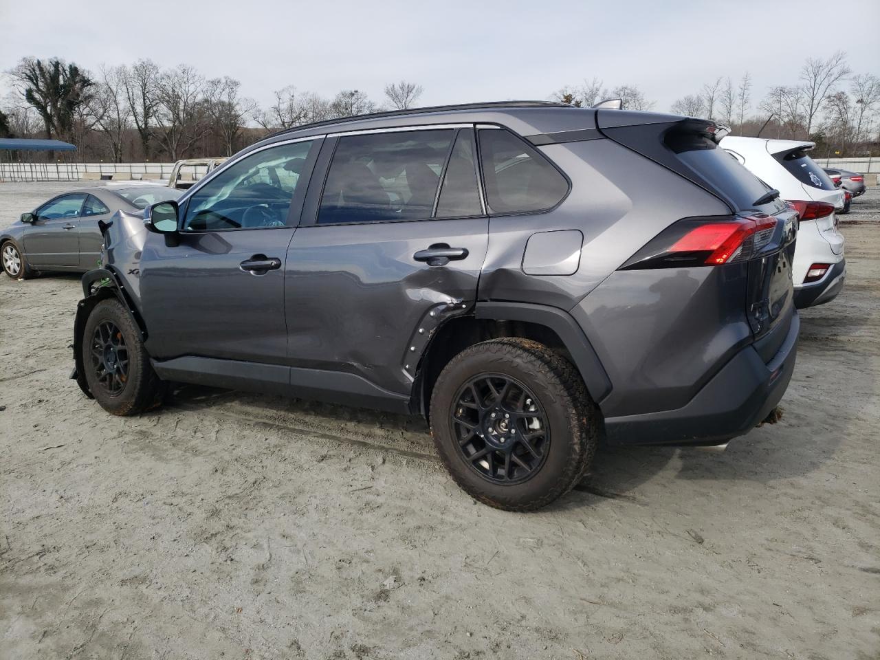 2022 TOYOTA RAV4 XLE VIN:2T3P1RFV7NC305552