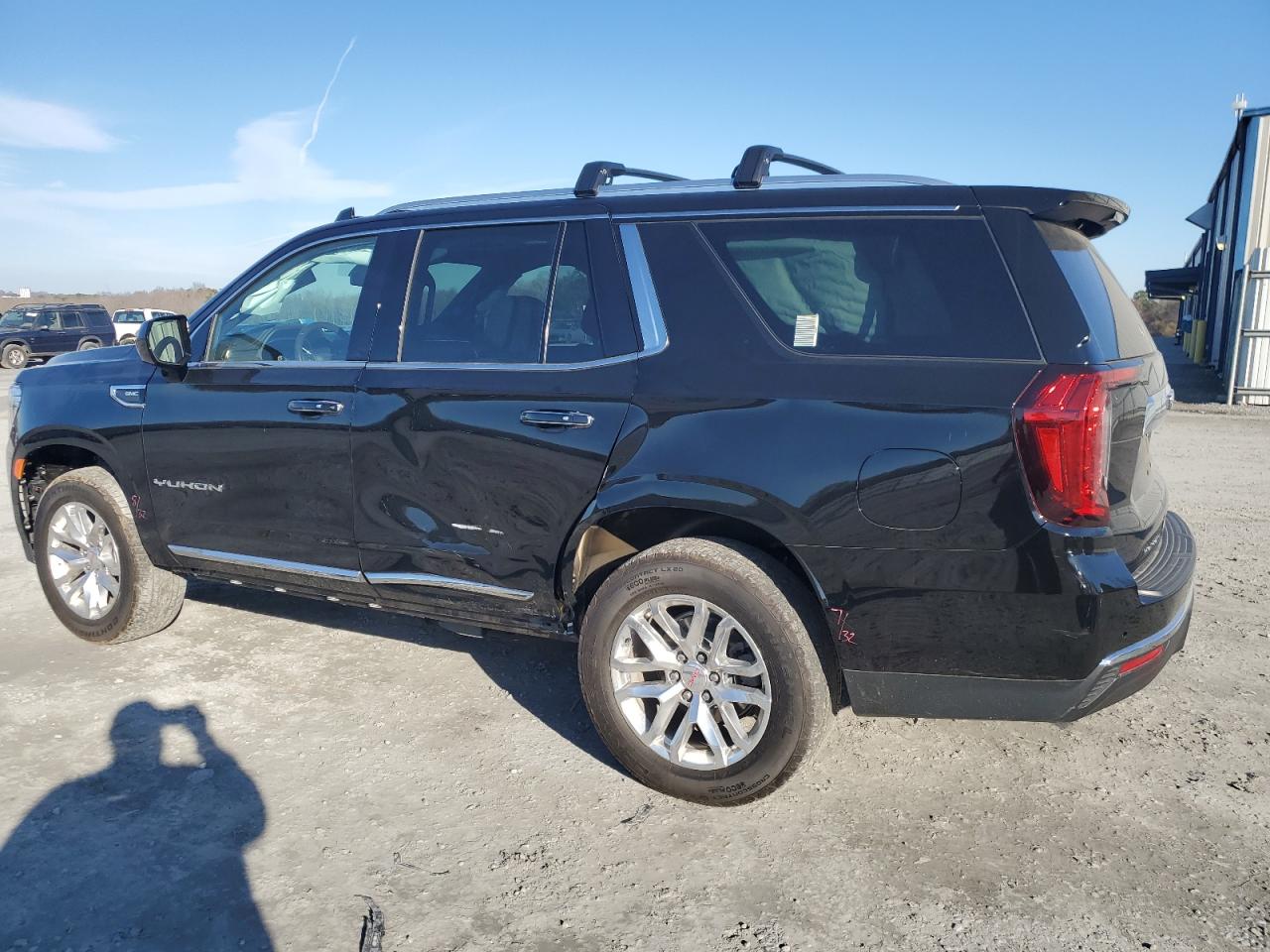2022 GMC YUKON SLT VIN:1GKS2BKD1NR148972