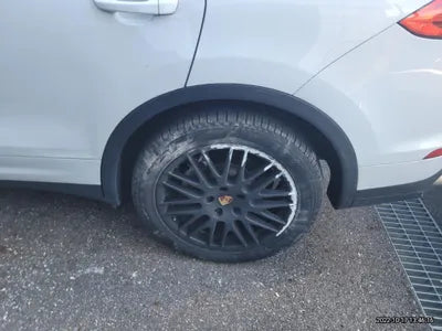 2015 Porsche Cayenne VIN: