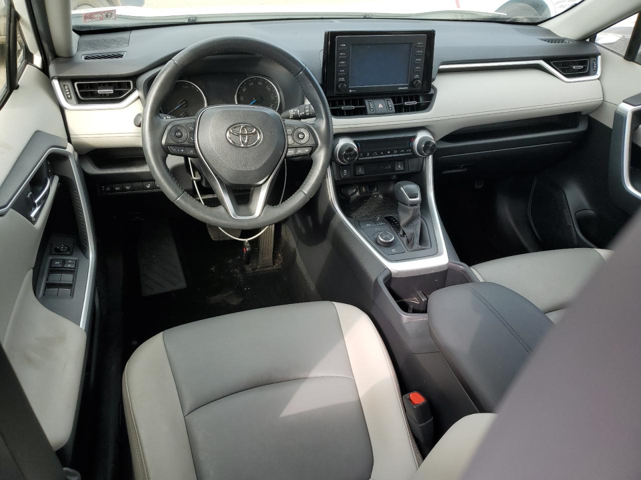 2022 TOYOTA RAV4 XLE PREMIUM VIN:JTMB6RFV5ND518801