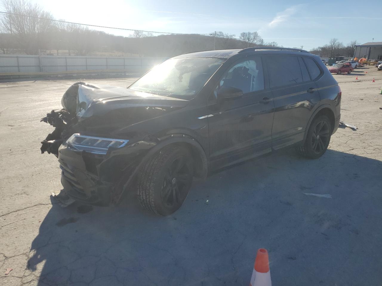 2023 VOLKSWAGEN TIGUAN SE R-LINE BLACK VIN:3VVCB7AX0PM017529